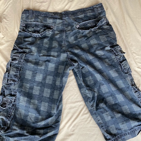 Men’s jean shorts - Picture 2 of 4